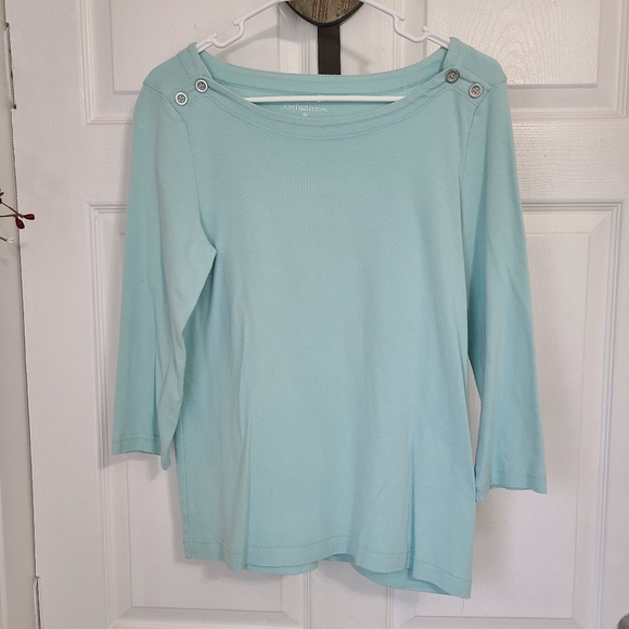(1371) Croft and Barrow Woman's Long Sleeve Blouse, Size: Medium, Light Blue - Picture 4 of 11